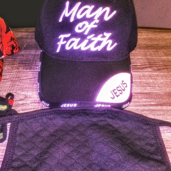 Face Mask/Shields - Picture 9 of 16